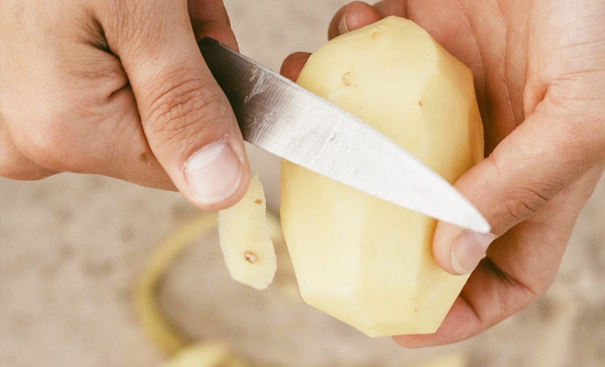 It’s amazing why so many are putting half a raw potato in the refrigerator