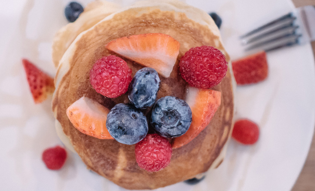 It only takes 5 minutes to prepare a light and fluffy dessert with only 3 ingredients