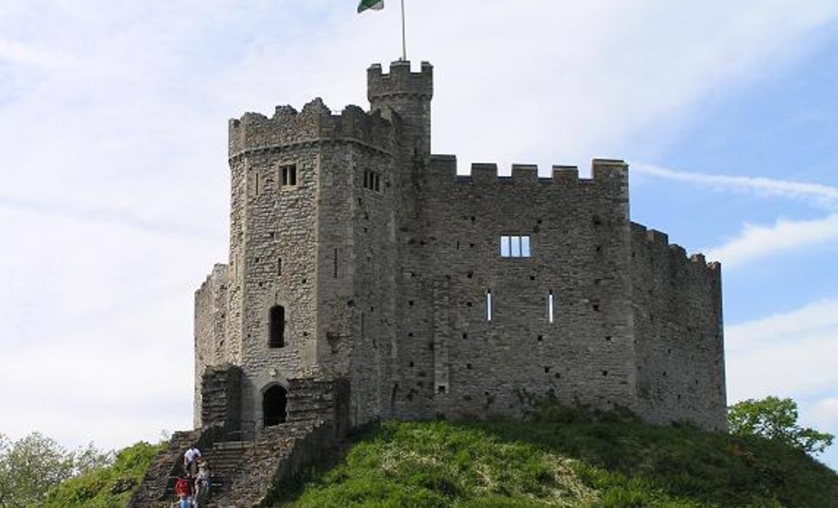 Castle type. Замок Кардифф Уэльс чертеж. Cardiff Castle текст на русском.