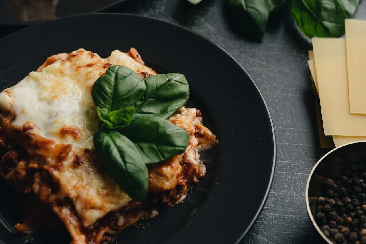 Le 2 ricette di lasagne migliori e imperdibili: provale domenica, faranno  venire l'acquolina in bocca a tutti! | Proiezioni di Borsa